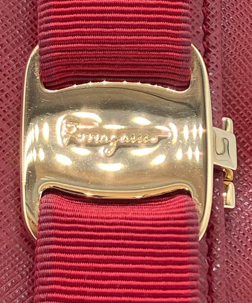 Salvatore Ferragamo（サルヴァトーレ フェラガモ）Salvatore Ferragamo (サルヴァトーレ フェラガモ) 長財布 レッドの古着・服飾アイテム