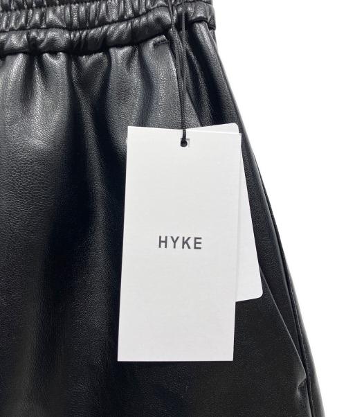 HYKE（ハイク）HYKE (ハイク) エコレザーハーフパンツ ブラック サイズ:S 未使用品の古着・服飾アイテム