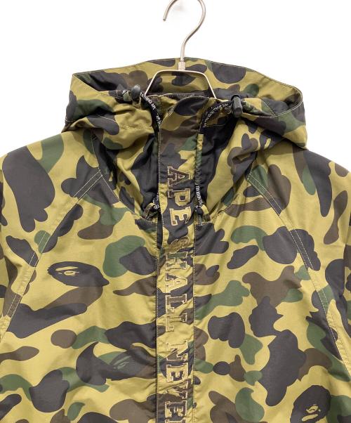 A BATHING APE（ア ベイシング エイプ）A BATHING APE (ア ベイシング エイプ) マウンテンパーカー カーキ×ブラック サイズ:Mの古着・服飾アイテム