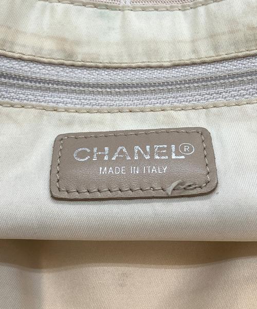 CHANEL（シャネル）CHANEL (シャネル) バッグ ニュートラベルライントートMM ベージュの古着・服飾アイテム