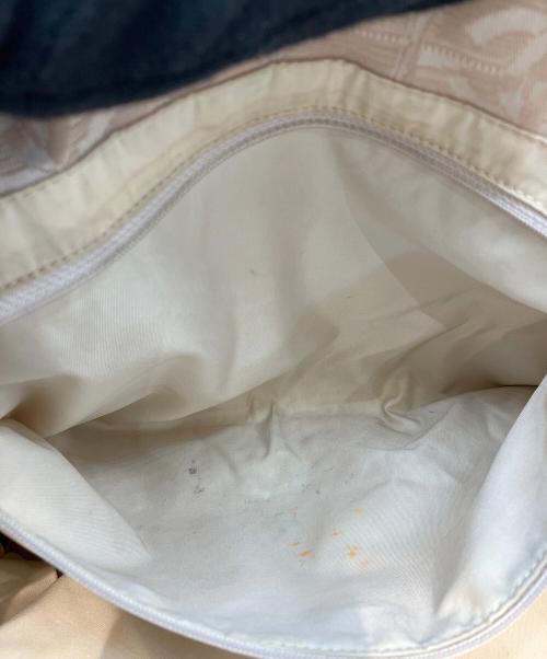 CHANEL（シャネル）CHANEL (シャネル) バッグ ニュートラベルライントートMM ベージュの古着・服飾アイテム