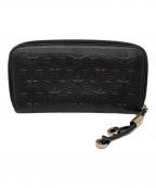 JIMMY CHOOジミーチュウ）の古着「スターエンボスラウンドファスナー財布」｜ブラック