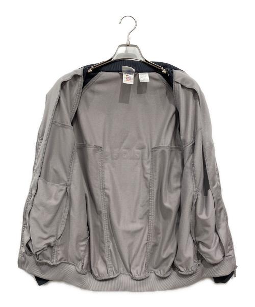 adidas（アディダス）adidas (アディダス) トラックジャケット グレー×ブルーグレー サイズ:Oの古着・服飾アイテム