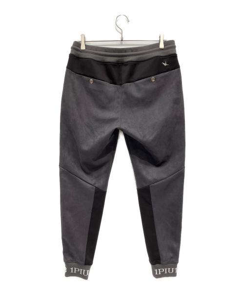 1piu1uguale3（ウノピュウノウグァーレトレ）1piu1uguale3 (ウノピュウノウグァーレトレ) JOGGER PT DIAMOND GREY グレー サイズ:Vの古着・服飾アイテム