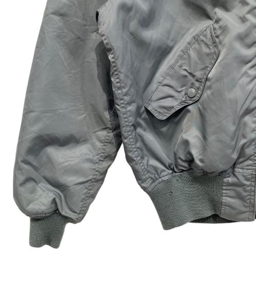 MADIN O.M.S.（マディン・オーエムエス）MADIN O.M.S. (マディン・オーエムエス) フライトジャケット グリーン×オレンジ サイズ:40の古着・服飾アイテム