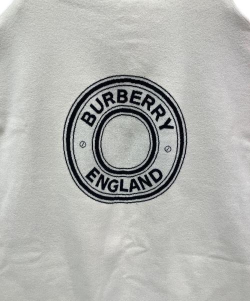BURBERRY（バーバリー）BURBERRY (バーバリー) ロゴフーデットケープ ホワイト×ブラウン サイズ:ONE SIZEの古着・服飾アイテム