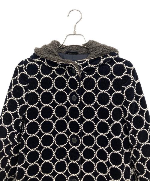 mina perhonen（ミナ ペルホネン）mina perhonen (ミナ ペルホネン) フーデッドダウンコート ブラック×ホワイト サイズ:38の古着・服飾アイテム