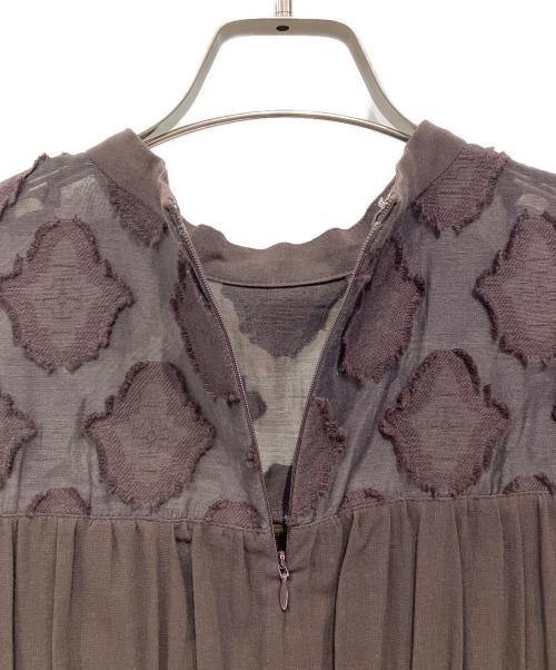 RIM.ARK（リムアーク）RIM.ARK (リムアーク) コットンシルクジャガードワンピース ブラウン サイズ:38の古着・服飾アイテム