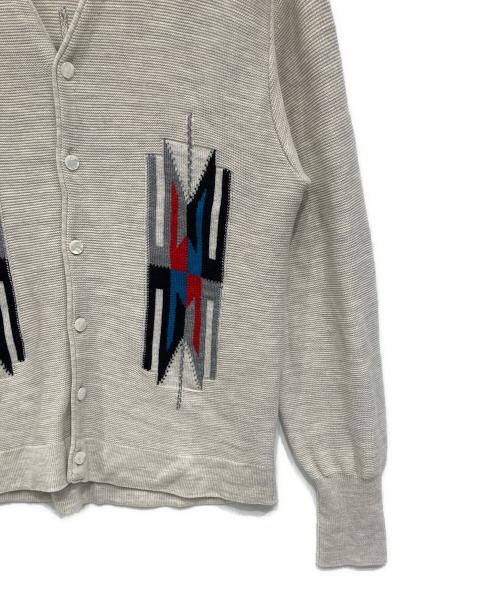 Needles（ニードルズ）Needles (ニードルズ) Vネックカーディガン ホワイト サイズ:Sの古着・服飾アイテム