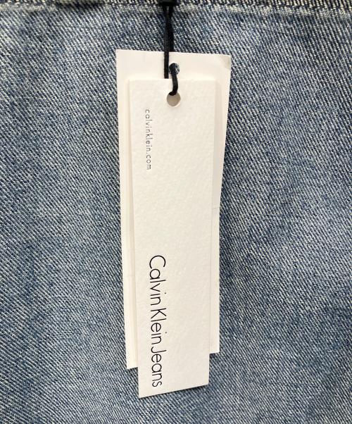 Calvin Klein Jeans（カルバンクラインジーンズ）Calvin Klein Jeans (カルバンクラインジーンズ) デニムジャケット インディゴ サイズ:S 未使用品の古着・服飾アイテム