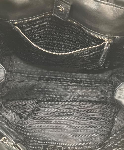 PRADA（プラダ）PRADA (プラダ) ナイロンハンドバッグ ブラックの古着・服飾アイテム