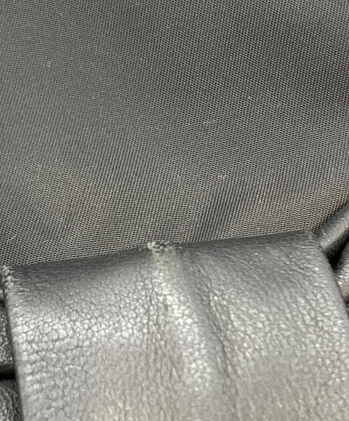 PRADA（プラダ）PRADA (プラダ) ナイロンハンドバッグ ブラックの古着・服飾アイテム