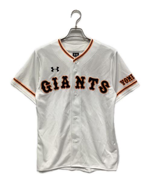 読売ジャイアンツ（ヨミウリジャイアンツ）読売ジャイアンツ (ヨミウリジャイアンツ) UNDER ARMOUR (アンダーアーマー) 応援グッズ ホワイト サイズ:Mの古着・服飾アイテム