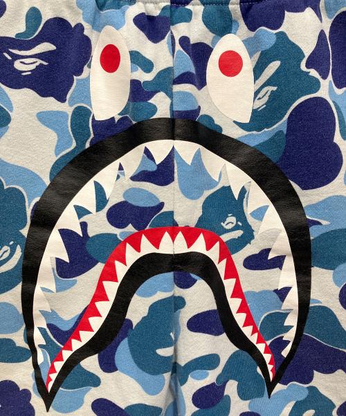 A BATHING APE（アベイシングエイプ）A BATHING APE (アベイシングエイプ) ハーフパンツ ブルー×ホワイト サイズ:Mの古着・服飾アイテム