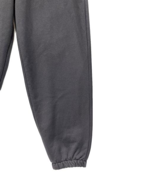 THE NORTH FACE（ザ ノース フェイス）THE NORTH FACE (ザ ノース フェイス) レッドボックススウェットパンツ グレー サイズ:XLの古着・服飾アイテム