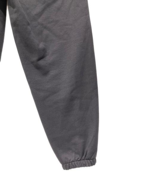THE NORTH FACE（ザ ノース フェイス）THE NORTH FACE (ザ ノース フェイス) レッドボックススウェットパンツ グレー サイズ:XLの古着・服飾アイテム