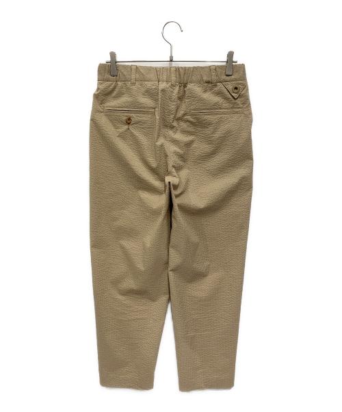 WHITE MOUNTAINEERING（ホワイトマウンテ二アニング）WHITE MOUNTAINEERING (ホワイトマウンテ二アニング) SEERSUCKER WIDE TAPERED PANTS ベージュの古着・服飾アイテム