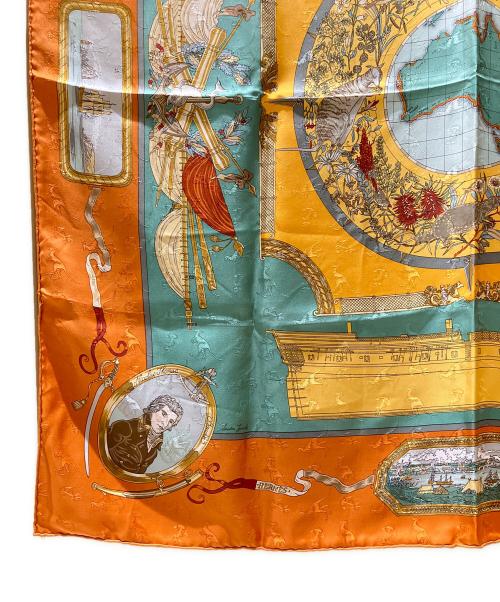 HERMES（エルメス）HERMES (エルメス) スカーフ カレ90 LE GEOGRAPHE オレンジの古着・服飾アイテム