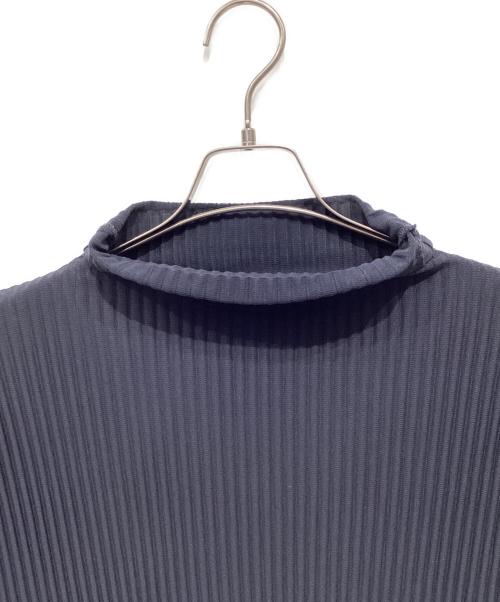 HOMME PLISSE ISSEY MIYAKE（オム プリッセ イッセイ ミヤケ）HOMME PLISSE ISSEY MIYAKE (オム プリッセ イッセイ ミヤケ) 長袖カットソー ネイビー サイズ:2の古着・服飾アイテム