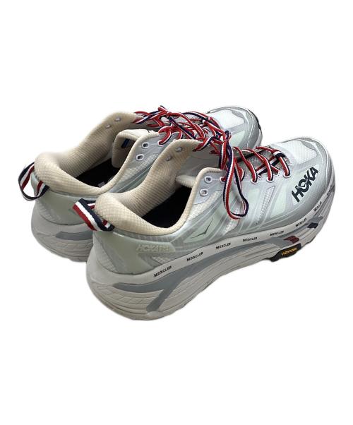 HOKAONEONE（ホカオネオネ）HOKAONEONE (ホカオネオネ) スニーカー ホワイト×シルバー サイズ:27.5の古着・服飾アイテム