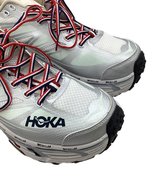 HOKAONEONE（ホカオネオネ）HOKAONEONE (ホカオネオネ) スニーカー ホワイト×シルバー サイズ:27.5の古着・服飾アイテム
