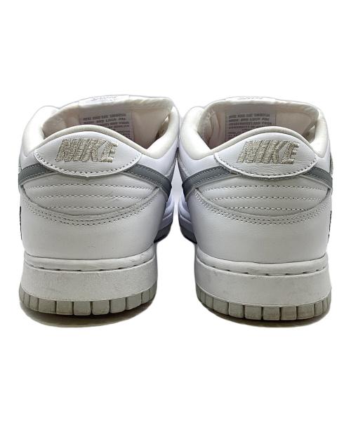 NIKE（ナイキ）NIKE (ナイキ) SUPREME (シュプリーム) Supreme×Nike SB Dunk Low Pro OG QS “White/Metallic Silver” ホワイト サイズ:27.5cmの古着・服飾アイテム
