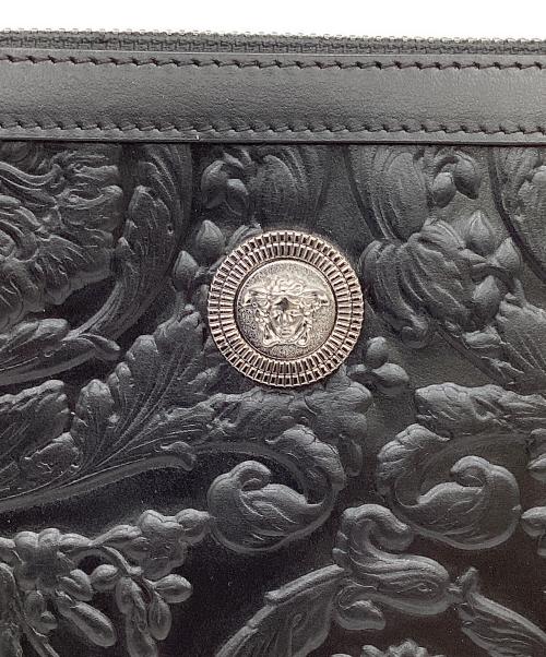VERSACE（ヴェルサーチェ）VERSACE (ヴェルサーチェ) クラッチバッグ ブラックの古着・服飾アイテム