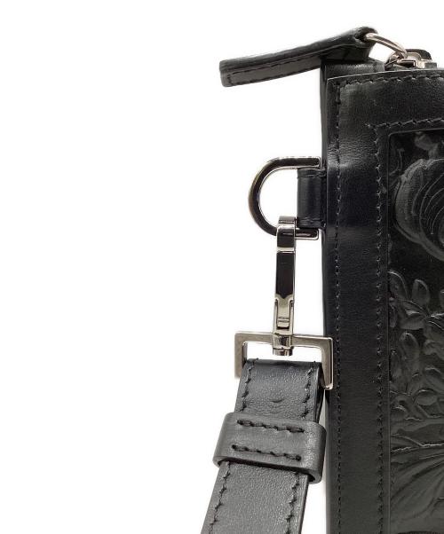 VERSACE（ヴェルサーチェ）VERSACE (ヴェルサーチェ) クラッチバッグ ブラックの古着・服飾アイテム