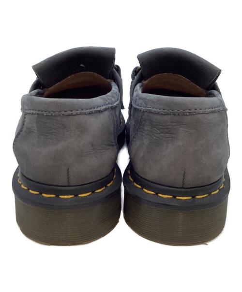 Dr.Martens（ドクターマーチン）Dr.Martens (ドクターマーチン) ADRIAN SNAFFLE グレー サイズ:26cmの古着・服飾アイテム