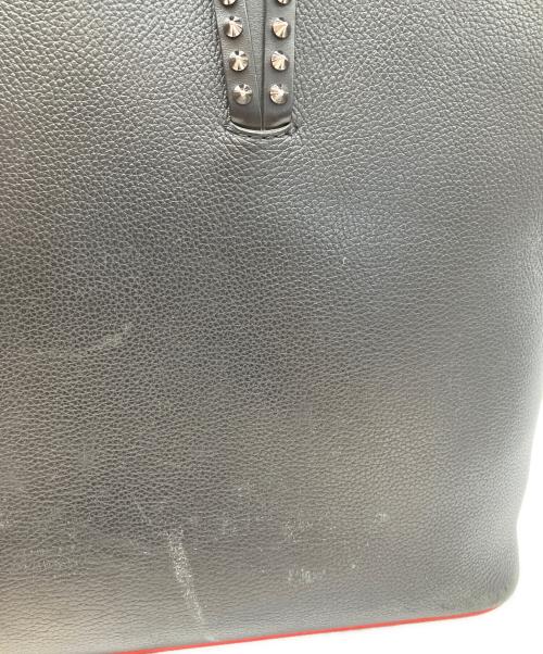Christian Louboutin（クリスチャン・ルブタン）Christian Louboutin (クリスチャン・ルブタン) スタッズトートバッグ ブラック×レッドの古着・服飾アイテム