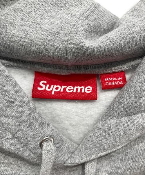 SUPREME（シュプリーム）SUPREME (シュプリーム) プルオーバーパーカー グレー サイズ:Lの古着・服飾アイテム