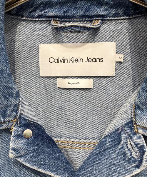 Calvin Klein Jeans（カルバンクラインジーンズ）Calvin Klein Jeans (カルバンクラインジーンズ) デニムジャケット インディゴ サイズ:Mの古着・服飾アイテム