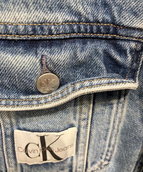 Calvin Klein Jeans（カルバンクラインジーンズ）Calvin Klein Jeans (カルバンクラインジーンズ) デニムジャケット インディゴ サイズ:Mの古着・服飾アイテム