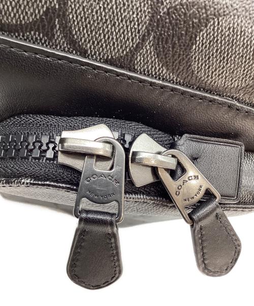 COACH（コーチ）COACH (コーチ) ボディーバッグ ブラックの古着・服飾アイテム