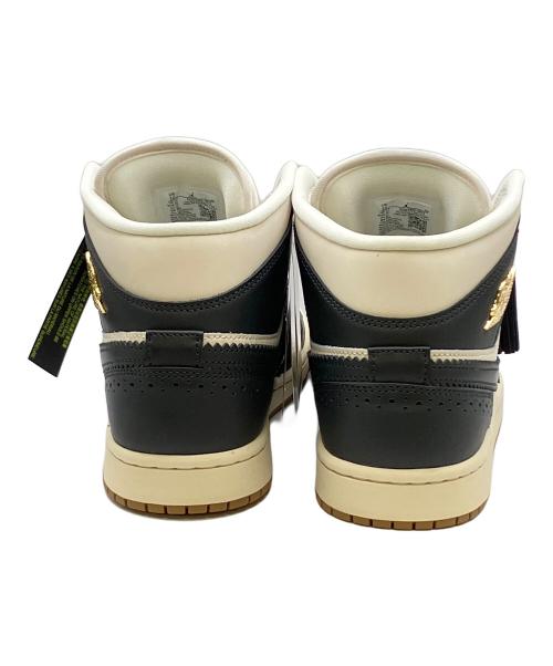 NIKE（ナイキ）NIKE (ナイキ) W AIR JORDAN 1 MID SE ブラック×ホワイト サイズ:27.0cm 未使用品の古着・服飾アイテム