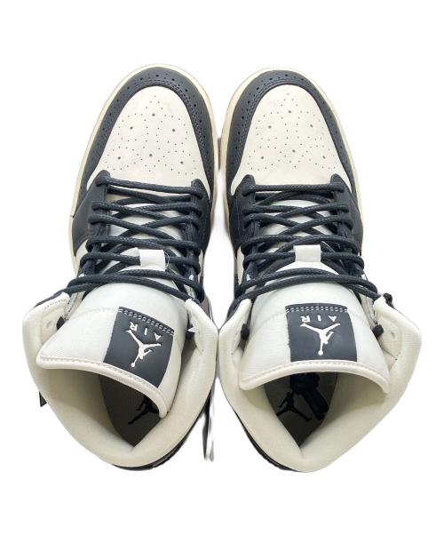 NIKE（ナイキ）NIKE (ナイキ) W AIR JORDAN 1 MID SE ブラック×ホワイト サイズ:27.0cm 未使用品の古着・服飾アイテム