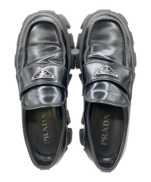 PRADA（プラダ）PRADA (プラダ) モノリス ブラッシュドレザー ローファー ブラック サイズ:8の古着・服飾アイテム