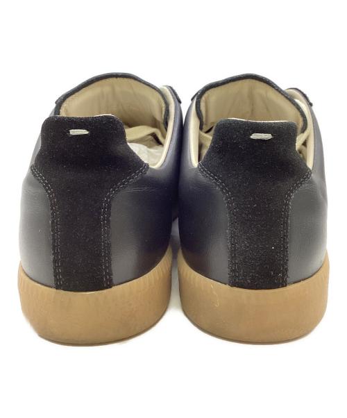 Maison Margiela（メゾンマルジェラ）Maison Margiela (メゾンマルジェラ) ジャーマントレーナー ブラック サイズ:26cmの古着・服飾アイテム