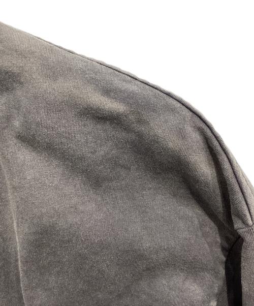 doublet（ダブレット）doublet (ダブレット) 半袖カットソー グレー×レッド サイズ:Mの古着・服飾アイテム