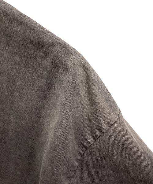 doublet（ダブレット）doublet (ダブレット) 半袖カットソー グレー×レッド サイズ:Mの古着・服飾アイテム