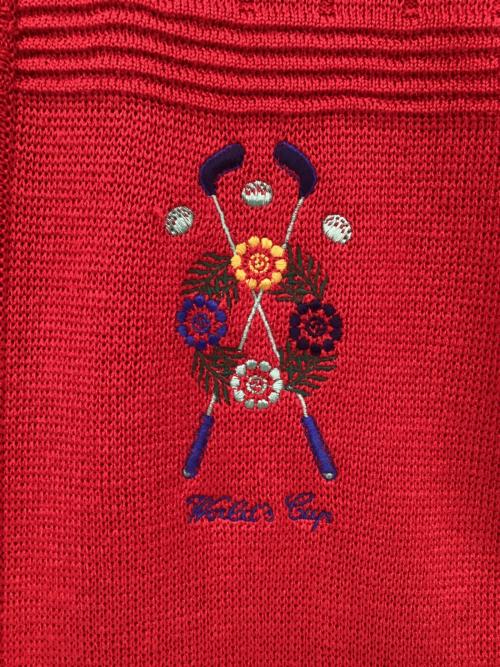 PELO（ペロ）PELO (ペロ) 刺繍入ニットカーディガン レッド サイズ:50の古着・服飾アイテム