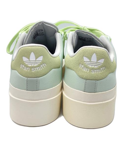 adidas（アディダス）adidas (アディダス) スニーカー スカイブルー×ホワイト サイズ:23.5の古着・服飾アイテム