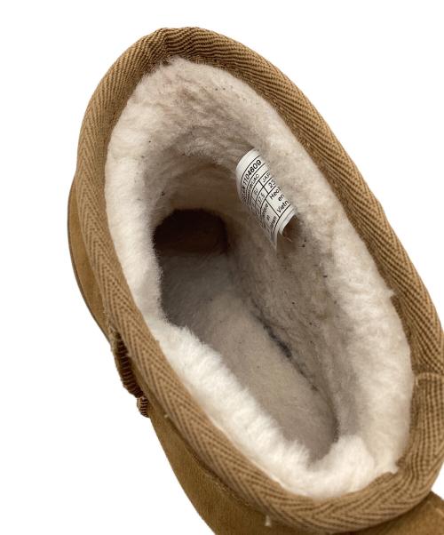 UGG（アグ）UGG (アグ) ウェッジヒールブーツ ブラウン サイズ:23.5の古着・服飾アイテム