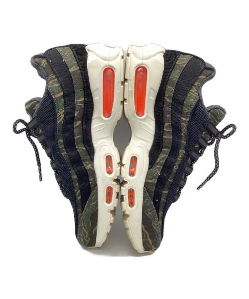 NIKE（ナイキ）NIKE (ナイキ) CarHartt (カーハート) スニーカー グリーン×ブラウン×ブラック サイズ:25の古着・服飾アイテム