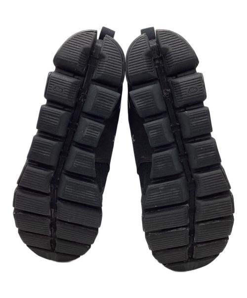 on（オン）on (オン) ランニングシューズ ブラック サイズ:UK8.5の古着・服飾アイテム