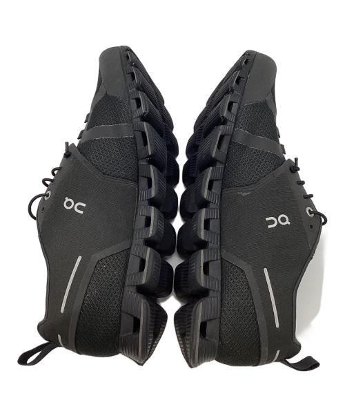 on（オン）on (オン) ランニングシューズ ブラック サイズ:UK8.5の古着・服飾アイテム