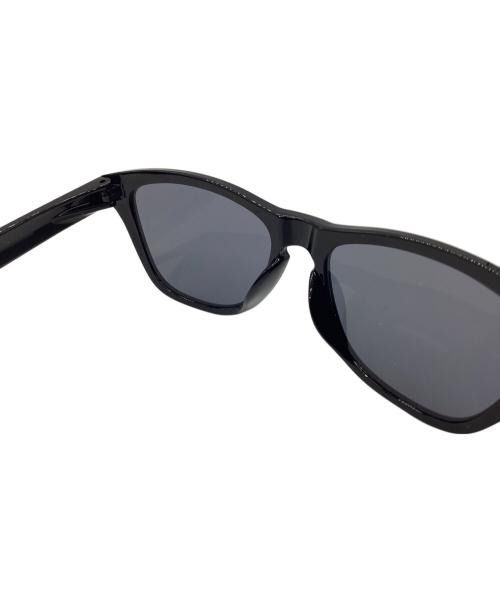 OAKLEY（オークリー）OAKLEY (オークリー) FRAGMENTS (フラグメント) サングラス　OAKLEY FRAGMENTS ブラック×ピンクの古着・服飾アイテム