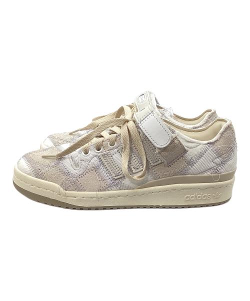 adidas（アディダス）adidas (アディダス) FORUM LOW ATMOS SH ホワイト×ベージュ サイズ:24.5の古着・服飾アイテム