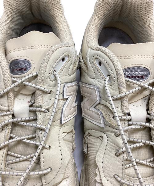 NEW BALANCE（ニューバランス）NEW BALANCE (ニューバランス) M2002RDQ SAND BEIGE 2002 Dワイズ アイボリー サイズ:27cmの古着・服飾アイテム