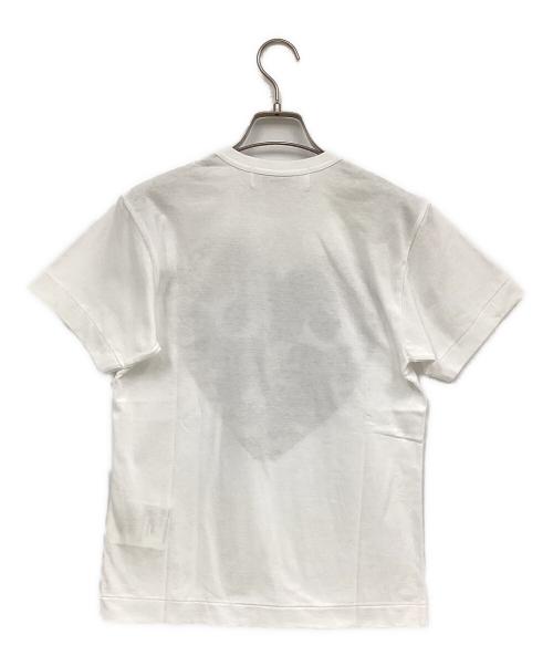 PLAY COMME des GARCONS（プレイコムデギャルソン）PLAY COMME des GARCONS (プレイコムデギャルソン) CAMO HEART TEE ホワイト×グリーン サイズ:XS 未使用品の古着・服飾アイテム